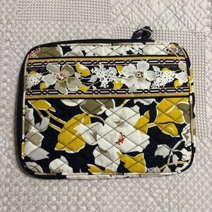 Vera Bradley Quilted Kindle / iPad Mini Sleeve in "Dogwood"